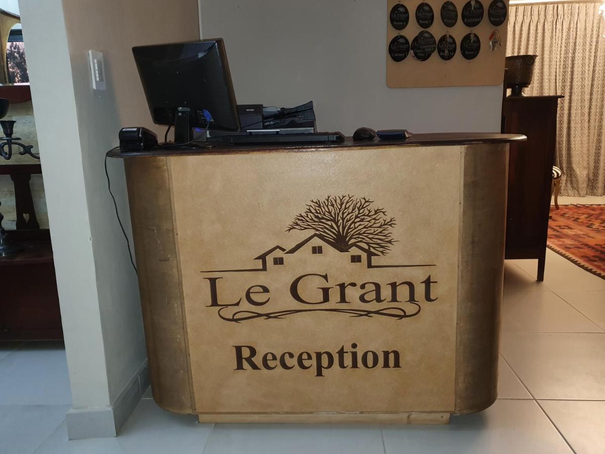 Aparthotel Le Grant Guesthhouse Kroonstad Exteriér fotografie