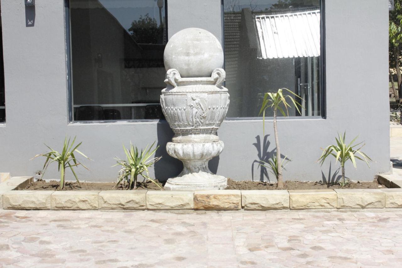 Aparthotel Le Grant Guesthhouse Kroonstad Exteriér fotografie
